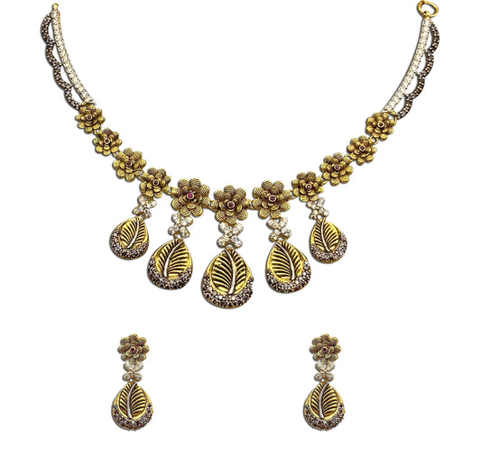 Whispering Petals Necklace Set