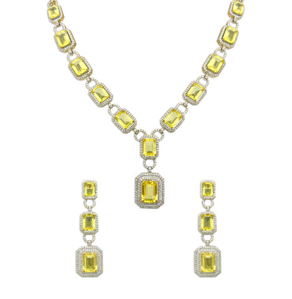 Golden Radiance Necklace Set