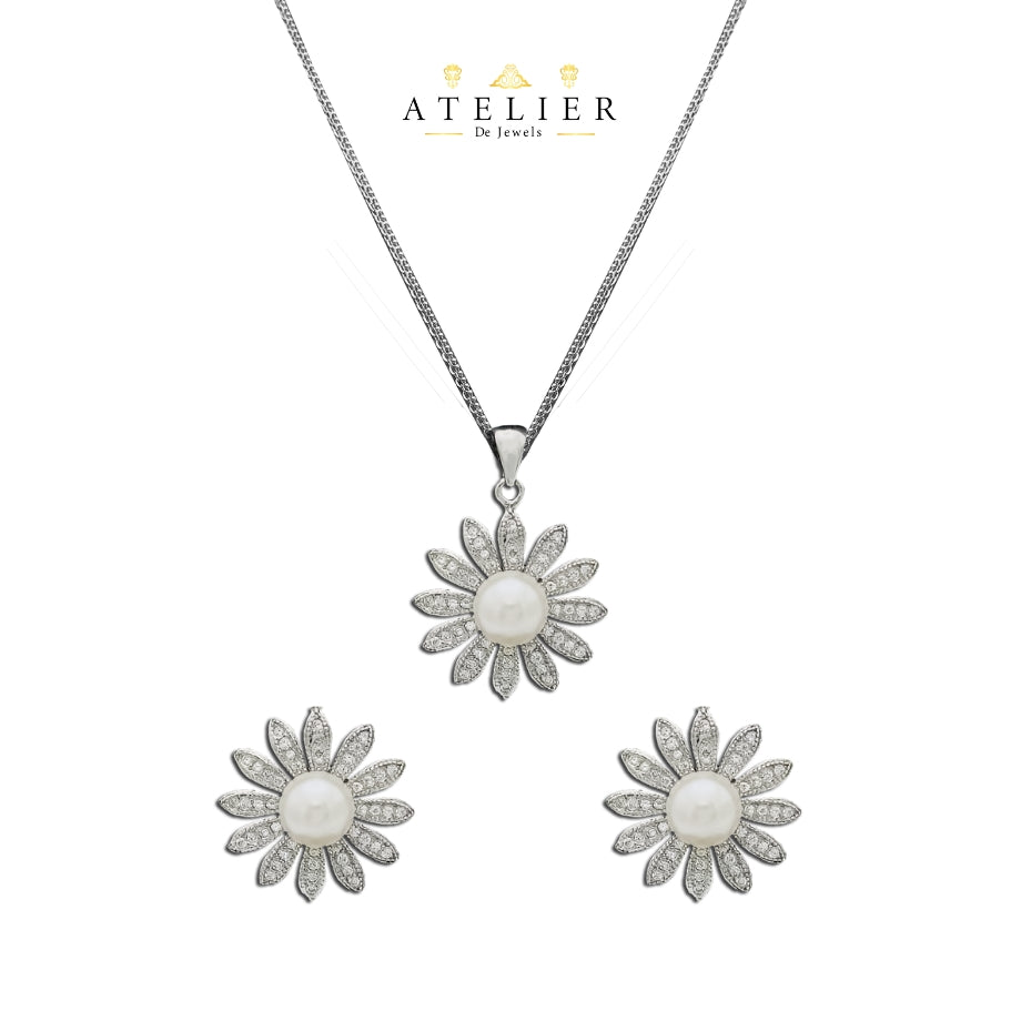 Daisy Pearl Locket Set